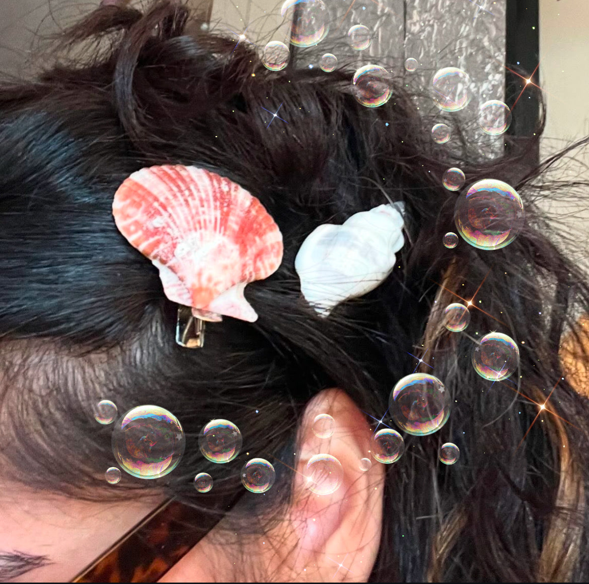 shell hairclip